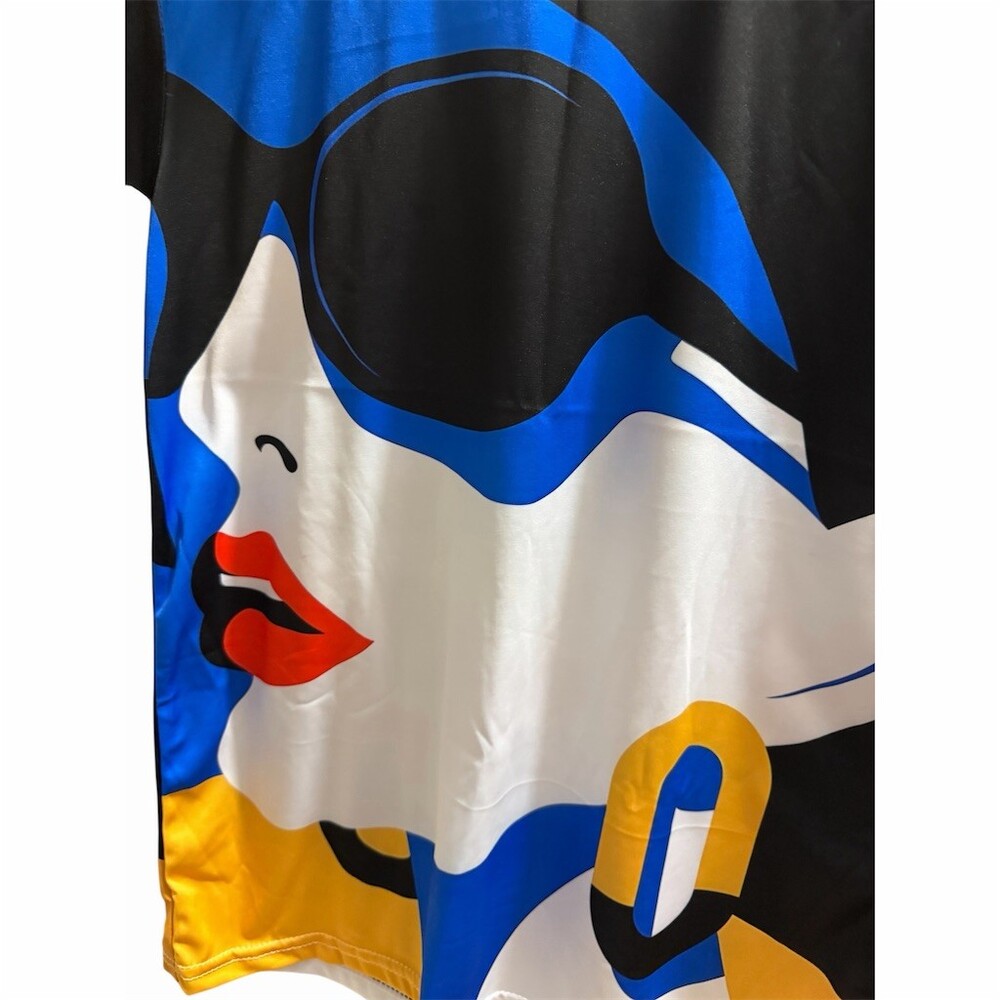 T-Shirt Womens Size M Multicolor Abstract Face Graphic Tee - Picture 4 of 6